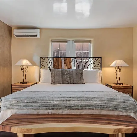 Studio - 5 Min. Walk To Canyon Rd. - Paloma Holiday home *